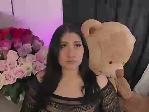 Snapshot of Elyross1_ chatting on October 29, 2025, 11:06 pm Elyross1  online show from October 29, 2025, 11:06 pm