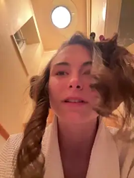 Snapshot of SophiiaStarr chatting on March 22, 2026, 9:51 pm SophiiaStarr online show from March 22, 2026, 9:51 pm