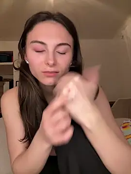 Snapshot of SophiiaStarr chatting on March 30, 2026, 7:04 pm SophiiaStarr online show from March 30, 2026, 7:04 pm