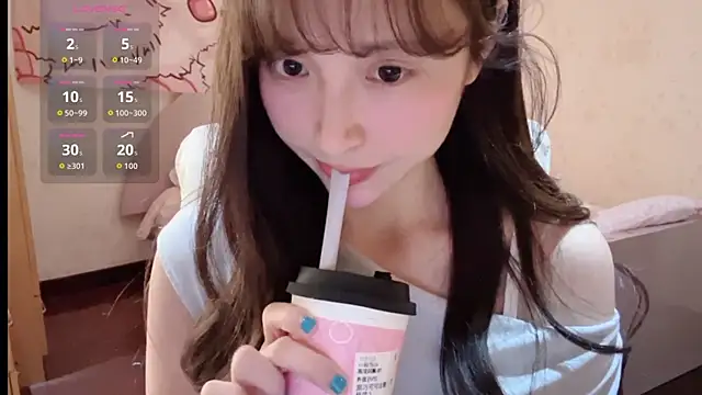 Snapshot of xiaoyun_666 chatting on November 2, 2025, 10:06 am xiaoyun 666 online show from November 2, 2025, 10:06 am