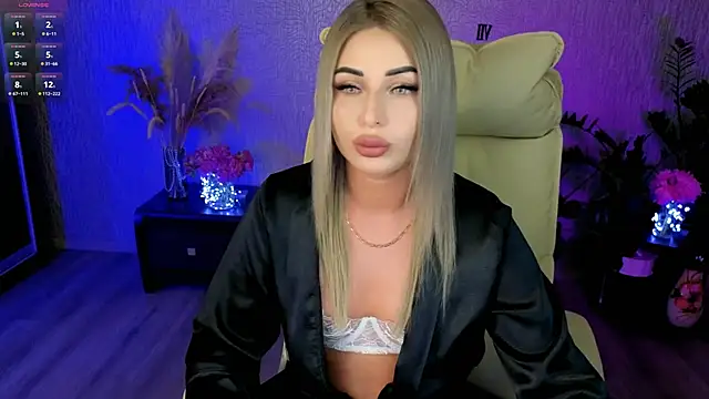 NikkiiStill online show from June 5, 2026, 9:09 pm
