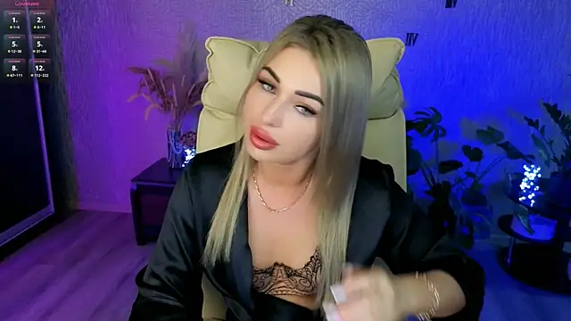 NikkiiStill online show from June 19, 2026, 2:16 am