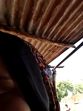 Snapshot of Sonam_shinde chatting on September 24, 2025, 9:23 am Sonam shinde online show from September 24, 2025, 9:23 am