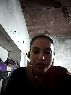 Snapshot of Sonam_shinde chatting on October 5, 2025, 10:18 pm Sonam shinde online show from October 5, 2025, 10:18 pm