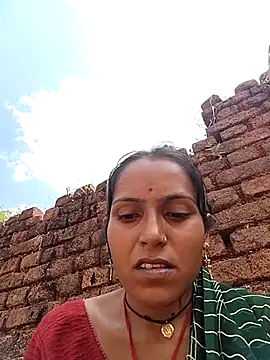 Snapshot of Sonam_shinde chatting on October 13, 2025, 5:18 am Sonam shinde online show from October 13, 2025, 5:18 am