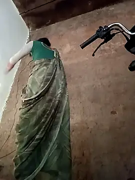 Snapshot of Punam_jindal chatting on October 14, 2025, 1:28 am Punam jindal online show from October 14, 2025, 1:28 am