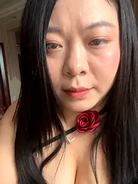 smgirls online show from September 19, 2025, 9:54 am