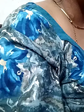 Ayeshacam online show from February 2, 2026, 4:11 am