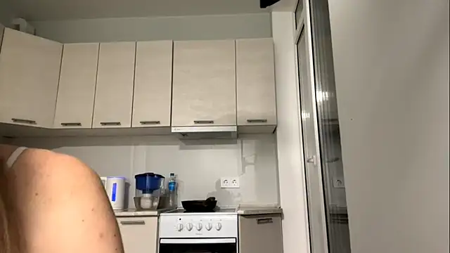 Denni Spilber online show from September 23, 2025, 4:54 pm