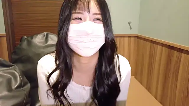 Ema-- online show from November 4, 2025, 10:36 am