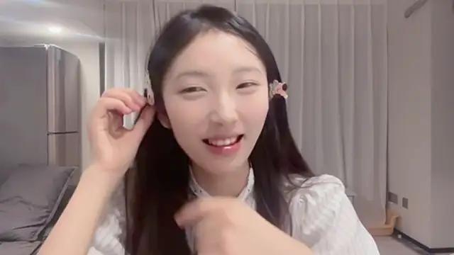 ZhaoZhao-ZM online show from September 22, 2025, 1:24 pm