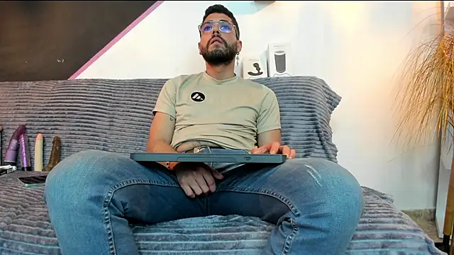 DanteWinter online show from March 1, 2026, 3:52 am