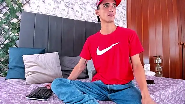 Snapshot of samu_aristisabal chatting on October 6, 2025, 1:30 pm samu aristisabal online show from October 6, 2025, 1:30 pm