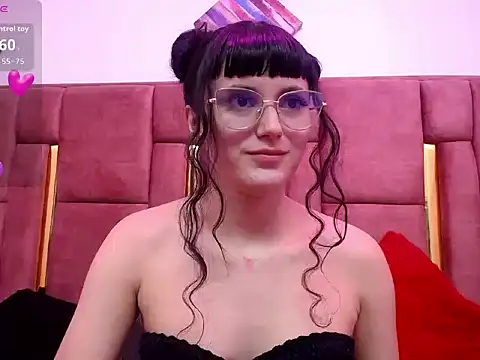 Snapshot of XBODTRIIPX chatting on September 28, 2025, 11:15 am XBODTRIIPX online show from September 28, 2025, 11:15 am