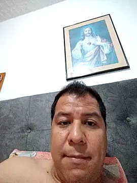 Snapshot of latinblack16 chatting on April 6, 2026, 2:09 am latinblack16 online show from April 6, 2026, 2:09 am