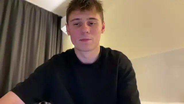 Snapshot of Tyler_Garner chatting on October 19, 2025, 8:53 pm Tyler Garner online show from October 19, 2025, 8:53 pm