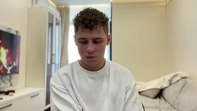 Tyler Garner online show from November 26, 2025, 6:36 am