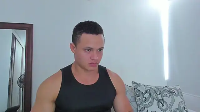 KingLevi01 online show from June 26, 2026, 3:38 pm