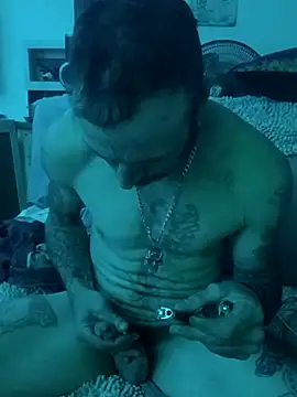 Snapshot of Mrluckstick chatting on November 18, 2025, 2:06 am Mrluckstick online show from November 18, 2025, 2:06 am