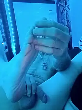 Snapshot of Mrluckstick chatting on November 29, 2025, 9:45 am Mrluckstick online show from November 29, 2025, 9:45 am