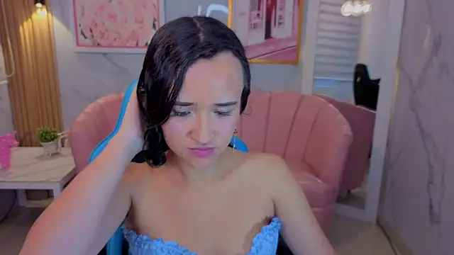 bella vibess s online show from July 10, 2026, 2:38 am