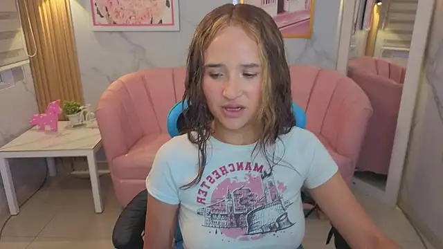 bella vibess s online show from July 28, 2026, 2:29 am