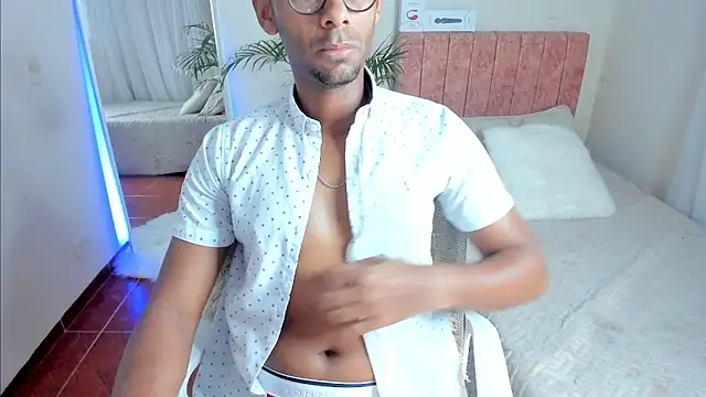 Snapshot of KingEdward_ chatting on September 24, 2025, 10:18 am KingEdward  online show from September 24, 2025, 10:18 am