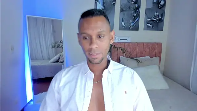 Snapshot of KingEdward_ chatting on October 14, 2025, 10:05 am KingEdward  online show from October 14, 2025, 10:05 am