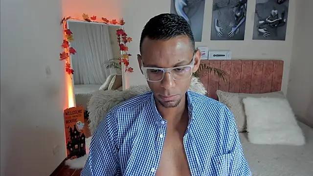 Snapshot of KingEdward_ chatting on October 20, 2025, 10:16 am KingEdward  online show from October 20, 2025, 10:16 am