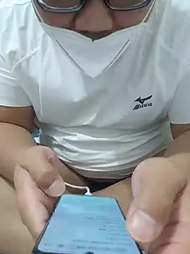 Snapshot of _KaiXin_ chatting on September 28, 2025, 1:49 pm  KaiXin  online show from September 28, 2025, 1:49 pm