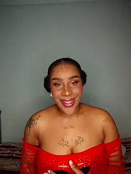 Snapshot of Queen_Amara chatting on January 7, 2026, 3:42 am Queen Amara online show from January 7, 2026, 3:42 am