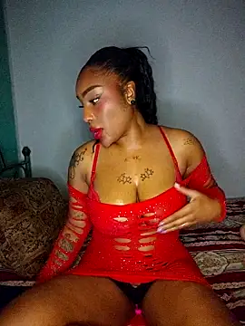 Snapshot of Queen_Amara chatting on March 2, 2026, 3:52 am Queen Amara online show from March 2, 2026, 3:52 am