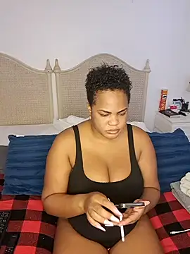 Kream Cherry online show from September 17, 2025, 5:47 pm