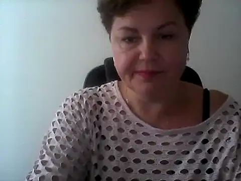 Snapshot of EllaLove2277 chatting on September 17, 2025, 9:11 am EllaLove2277 online show from September 17, 2025, 9:11 am