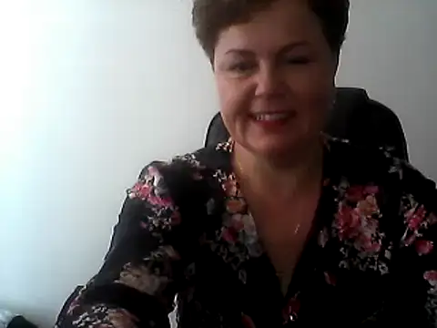 Snapshot of EllaLove2277 chatting on September 19, 2025, 10:16 am EllaLove2277 online show from September 19, 2025, 10:16 am