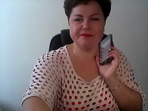 Snapshot of EllaLove2277 chatting on September 21, 2025, 11:34 am EllaLove2277 online show from September 21, 2025, 11:34 am