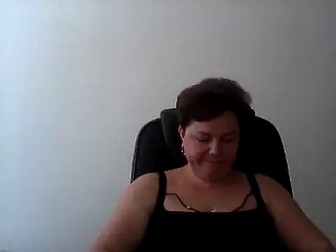 Snapshot of EllaLove2277 chatting on September 26, 2025, 10:41 am EllaLove2277 online show from September 26, 2025, 10:41 am