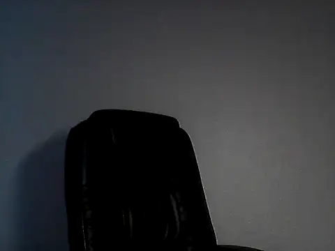 Snapshot of EllaLove2277 chatting on October 8, 2025, 5:16 am EllaLove2277 online show from October 8, 2025, 5:16 am