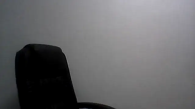 Snapshot of EllaLove2277 chatting on October 12, 2025, 12:26 pm EllaLove2277 online show from October 12, 2025, 12:26 pm