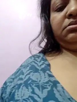 Snapshot of bitch-horny chatting on October 15, 2025, 11:38 pm bitch-horny online show from October 15, 2025, 11:38 pm