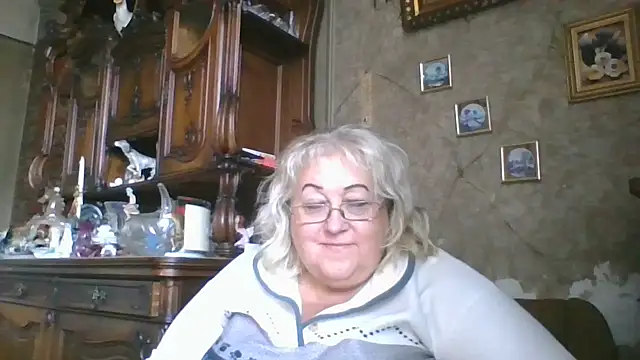 Lala-Love56 online show from September 17, 2025, 12:51 pm