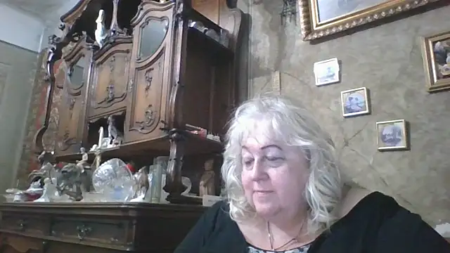 Lala-Love56 online show from May 12, 2026, 5:54 pm