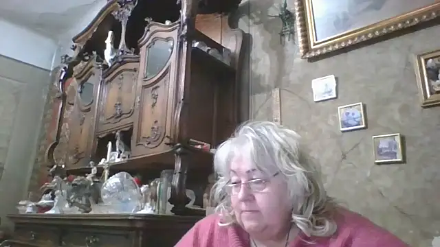 Lala-Love56 online show from May 17, 2026, 9:22 pm