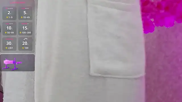 Snapshot of RubbiDark chatting on November 6, 2025, 6:20 pm RubbiDark online show from November 6, 2025, 6:20 pm