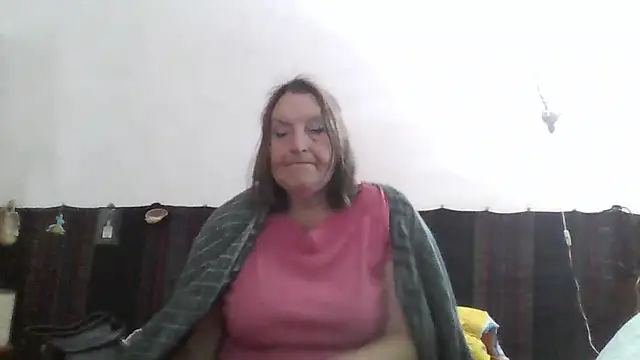 AnnaLive570 online show from June 3, 2026, 2:33 pm