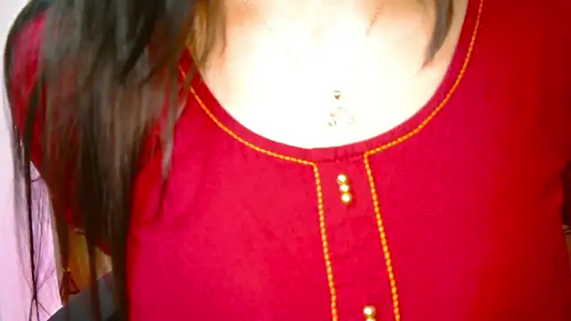 Snapshot of WildDimpi_0 chatting on April 18, 2026, 7:58 pm WildDimpi 0 online show from April 18, 2026, 7:58 pm