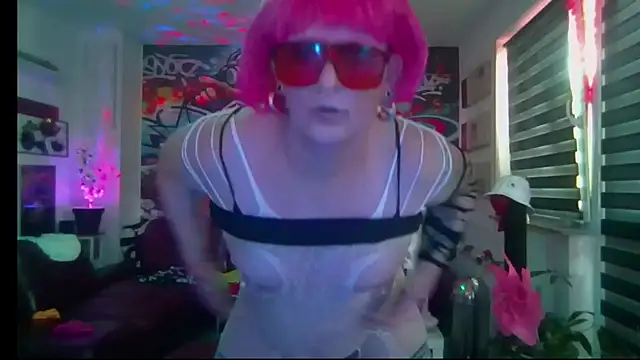 Snapshot of hellgirl1980 chatting on July 1, 2026, 5:53 am hellgirl1980 online show from July 1, 2026, 5:53 am