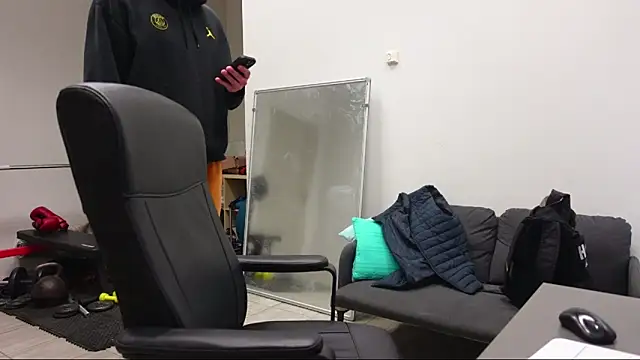 Ryan Dozer online show from March 12, 2026, 7:36 am