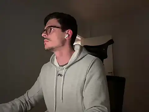 Snapshot of gabemodel chatting on November 8, 2025, 12:22 am gabemodel online show from November 8, 2025, 12:22 am