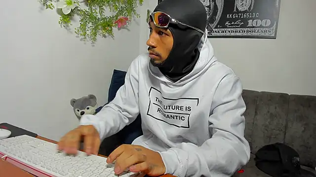 Snapshot of carl_jhonson821 chatting on November 7, 2025, 7:41 am carl jhonson821 online show from November 7, 2025, 7:41 am